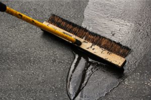 Sealing a Damaged Asphalt Drive Way